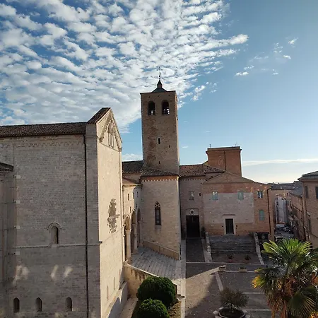 Oda ve Kahvaltı Palazzo Fiorenzi - Dimora Storica