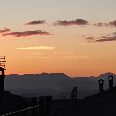 Palazzo Fiorenzi - Dimora Storica فندق مبيت وإفطار