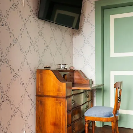 Palazzo Fiorenzi - Dimora Storica أوزيمو