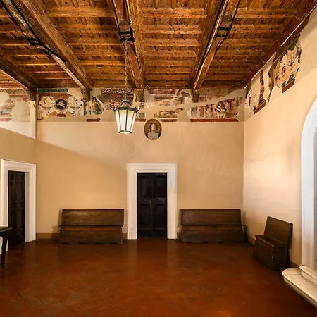 Palazzo Fiorenzi - Dimora Storica فندق مبيت وإفطار