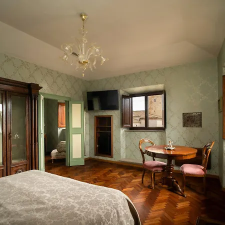 Palazzo Fiorenzi - Dimora Storica