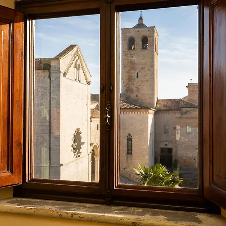 Palazzo Fiorenzi - Dimora Storica فندق مبيت وإفطار 4*