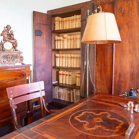 Palazzo Fiorenzi - Dimora Storica 4*