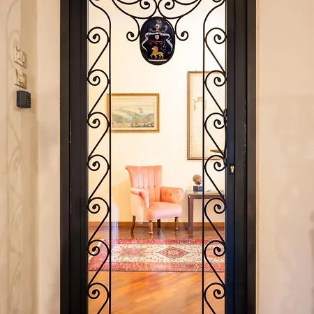 Palazzo Fiorenzi - Dimora Storica 4* أوزيمو