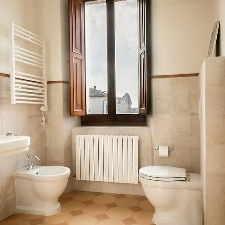 Palazzo Fiorenzi - Dimora Storica Oda ve Kahvaltı Osimo